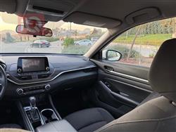 نيسان ألتيما